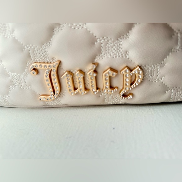 Juicy Couture Quilted Cream Bag + Pouch – Gold Chain, Pom-Pom Charm, NWT - Picture 2 of 8